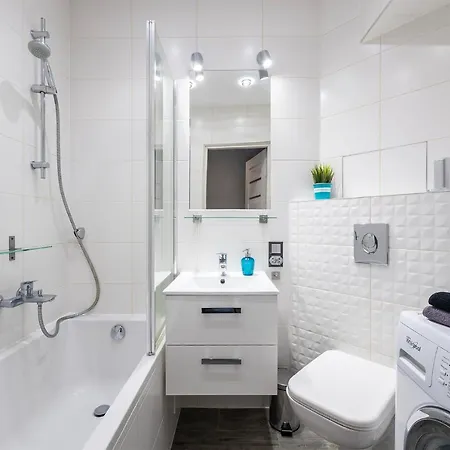 Hillwood Apartment